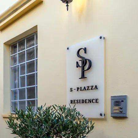 S - Plazza
